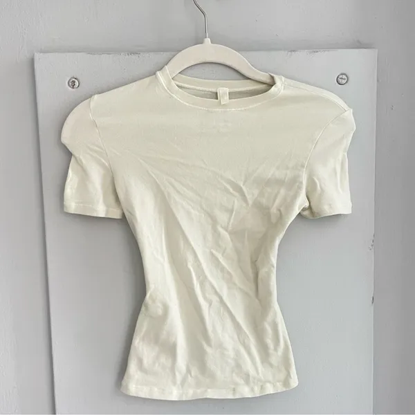 SKIMS (B8) Marble Cotton Jersey Fitted Crew Neck T-Shirt NWT size S - Image 3