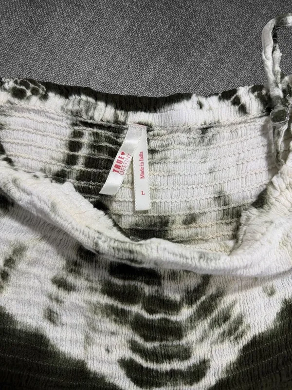 True Destiny Olive Tie-Dye Cold Shoulder Mini Dress Size Large - Image 4