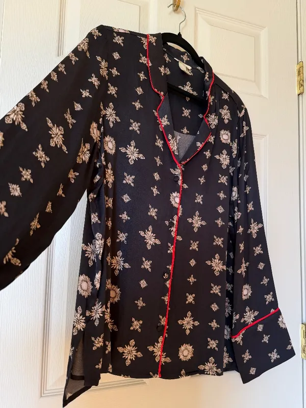 H&M Patterned Pajama Shirt - Black/Tan Satin Top Blouse - Size 12 - Image 5