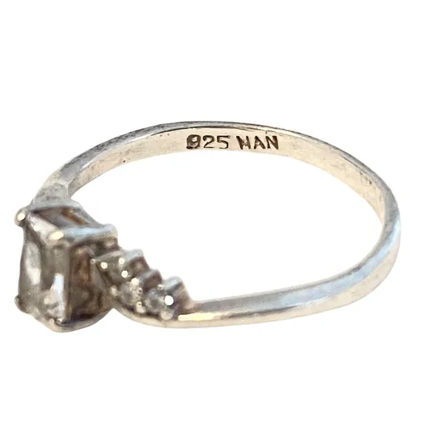 Vintage Sterling Silver Engagement Ring Emerald Cut Ring Size 7‎ Minimalist - Image 3