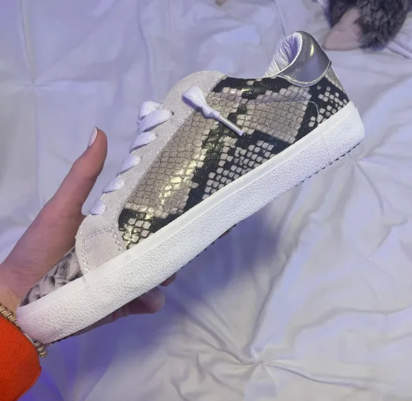 Steve Madden Sneakers - Image 3