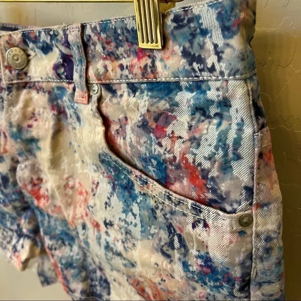 Top Shop Moto colorful distressed velvet jean shorts, button fly size 28/29(M) - Image 5