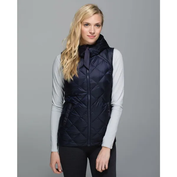 Lululemon The Fluffiest Vest Naval Blue Cypress Plaid Red Size 6 Reversible - Image 2