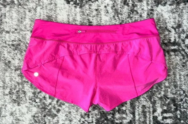 Lululemon Speed Up Low-Rise Short 2.5" - Image 2