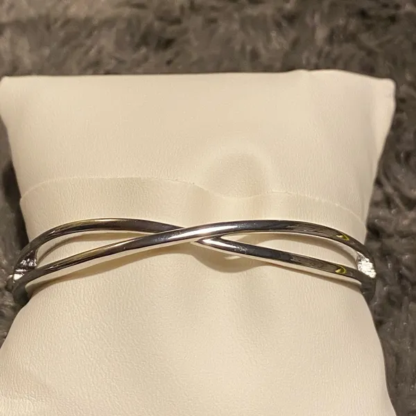 Kate spade cubic zirconia pave silver plated Infinite hinges bangle, new. - Image 4