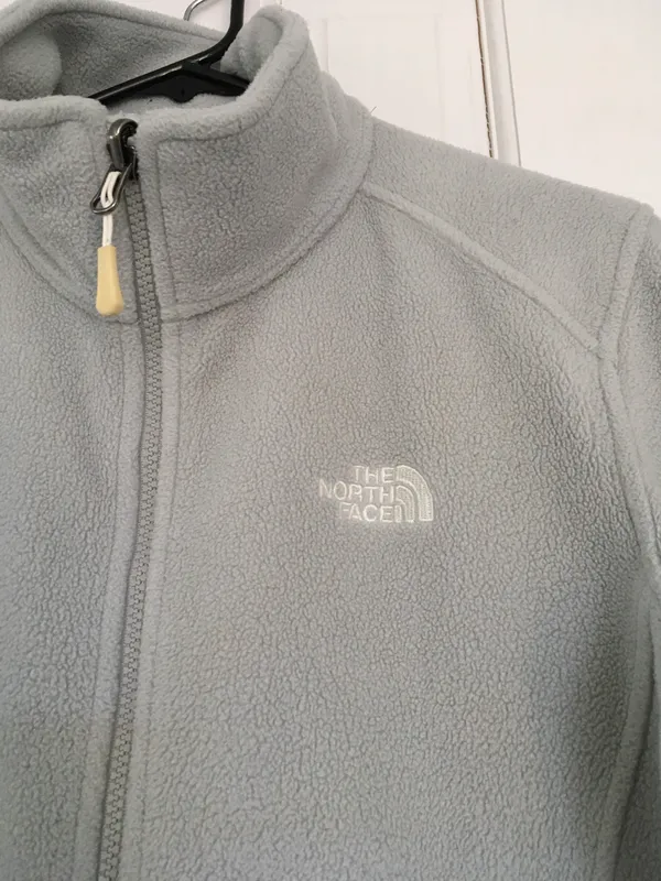 North Face Women’s Fleece Jacket Size M Gray - Image 3
