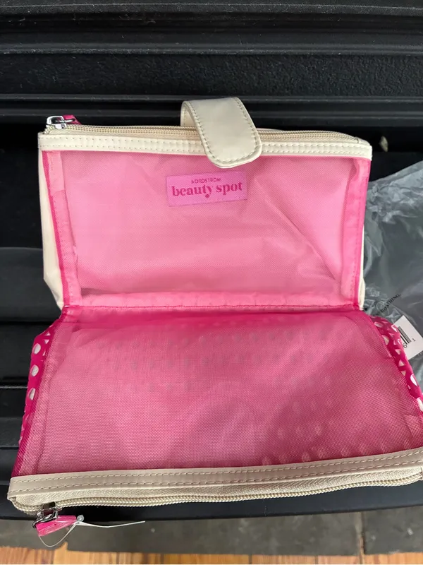 Nordstrom Beauty Spot Cosmetic Travel Makeup Case Pink Brand New - Image 4