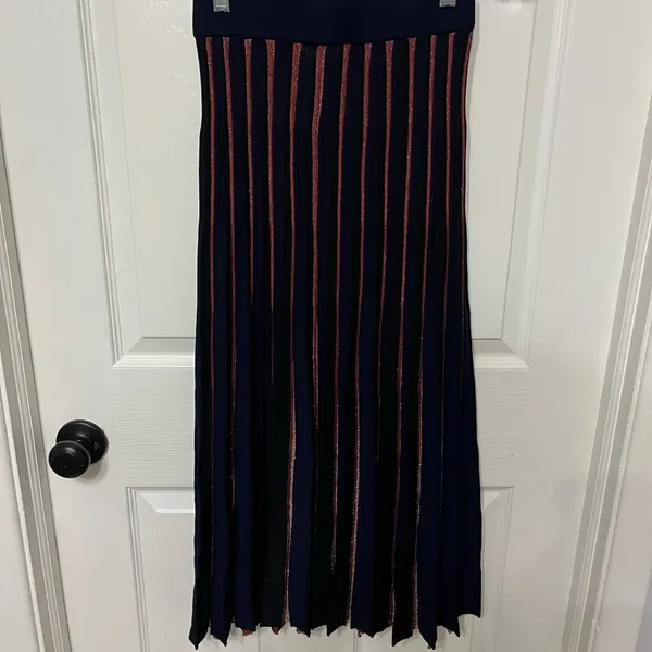 Marine‎ Layer Penny Pleated sweater knit Midi Skirt in Rainbow stripe sparkle XS - Image 6