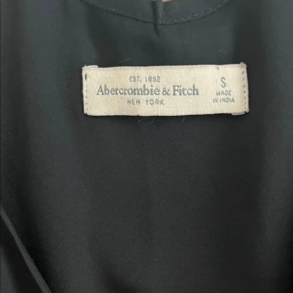 Abercrombie & Fitch Black Strappy Women's Top - Image 2