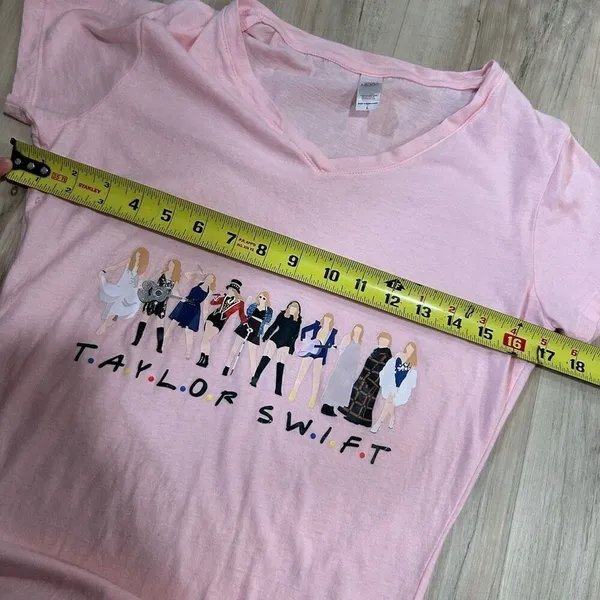Next Level apparel Taylor swift shirt size large - Image 3