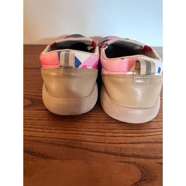 UIN Women's Art Painted Travel Shoes Loafers Lily Blossom Canvas Size 40 US 9 - Image 4