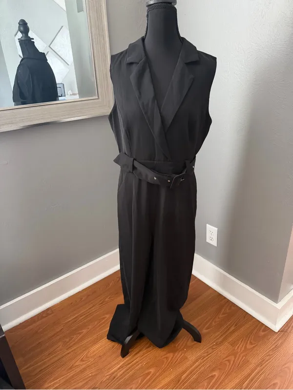 Petal & Pup Sienna Sleeveless Belted Wide Leg Jumpsuit Minimalist Black Medium - Image 2