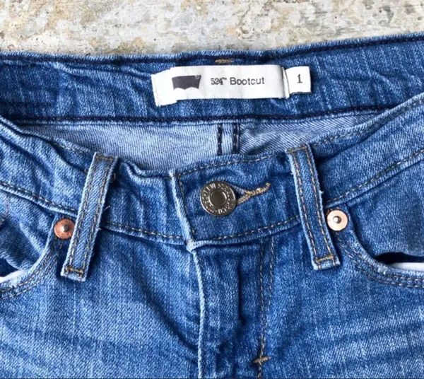 Levi's Boot Cut Jeans - Image 3