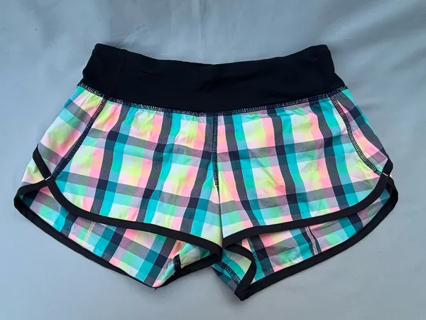 Lululemon Shorts Sea Wheeze Plaid Mermaid Blue Black Yellow Size 2 - Image 2