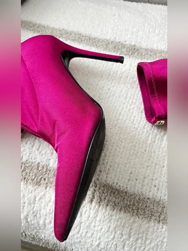 GUESS Fuschia Booties size 10 - Image 5