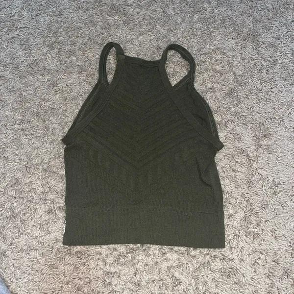 Free people movement green tank top size SMALL - Image 2