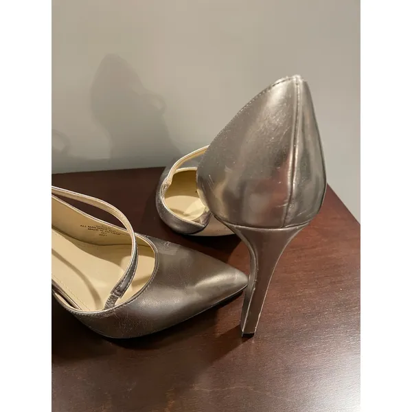 Nine West Heels Champagne Gold Size 8.5 - Image 6
