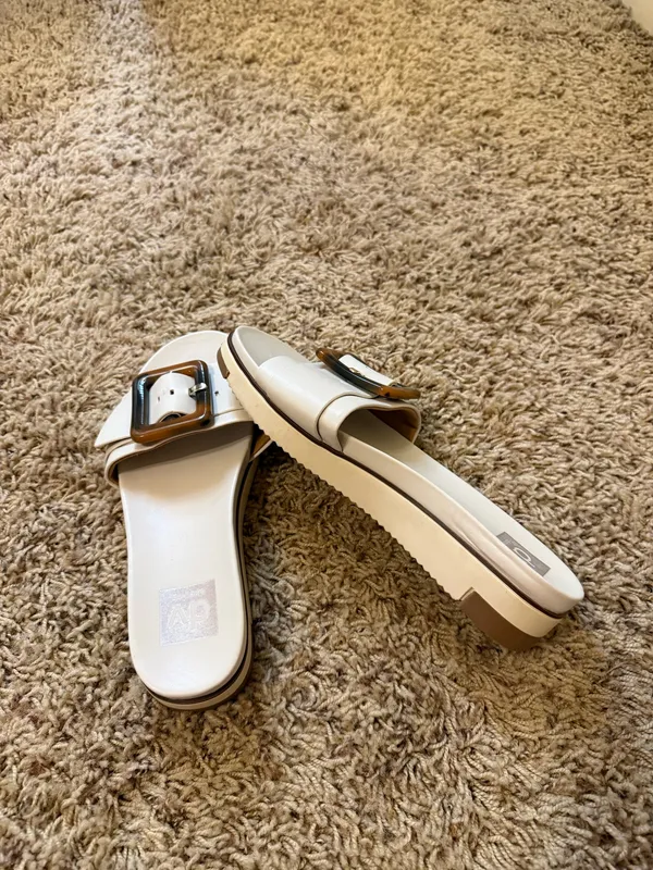 DV by Dolce Vita sandals - Image 2