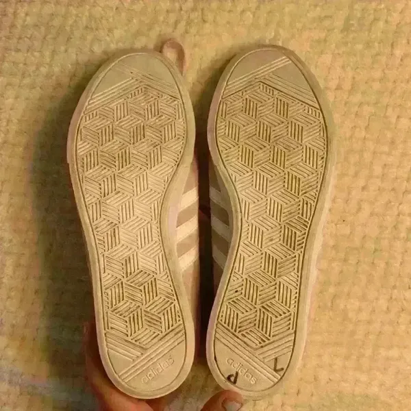 Adidas pink sneaker sz 9 casual preppy Barbie streetwear comfy school *flaw - Image 8