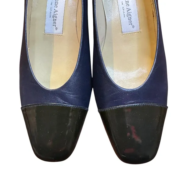 Etienne Aigner Time Shoes‎ Womens Size 7 Blue Leather Cap Toe Block Heel Pumps - Image 2