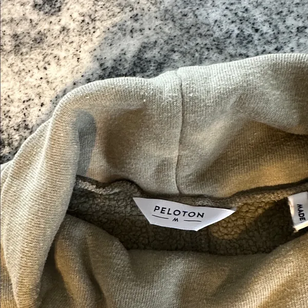 Peloton Together We Go Far Funnel Neck Pullover Green‎ Sweatshirt size M - Image 7
