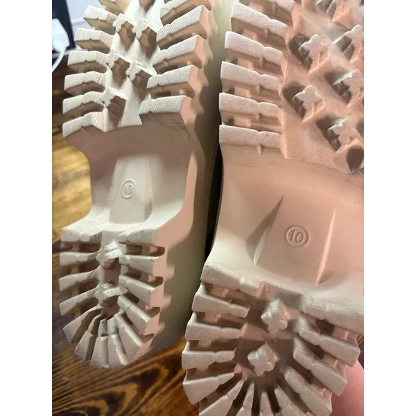 Tan Platform‎ Clogs Size 10 - Image 8