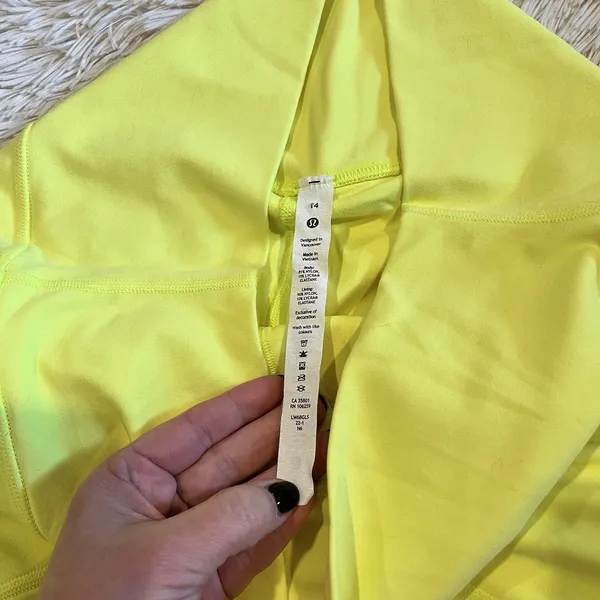 LULULEMON High Rise 22’’ inseam Bright Yellow Green Leggings Women’s Size 14 - Image 7