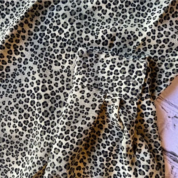 VINTAGE Y2K Leopard Print Silky Blouse Impressions XL - Image 3