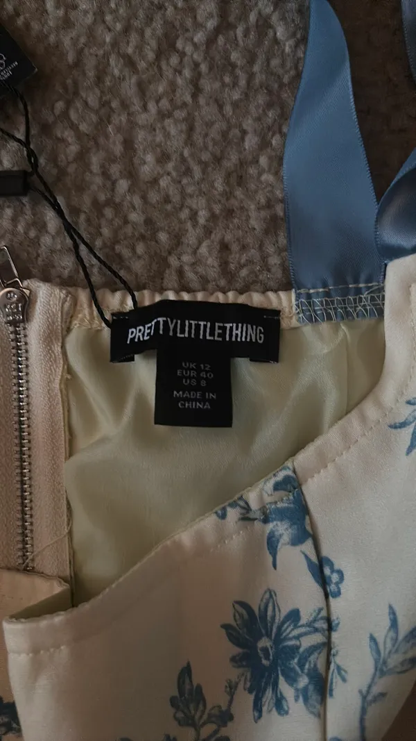 Pretty Little Thing Crop Top - Image 2