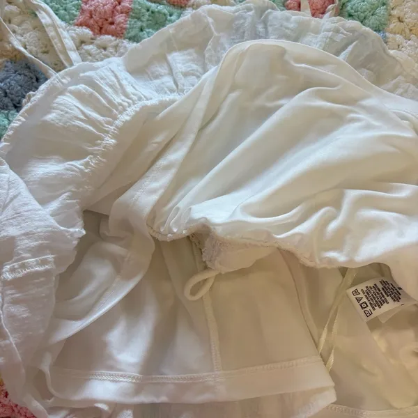 aeropostale white crochet eyelet lace babydoll cami top size s tiered ruffle hem - Image 8