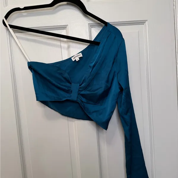 Superdown Rayna One‎ Sleeve Top Size Small - Image 2