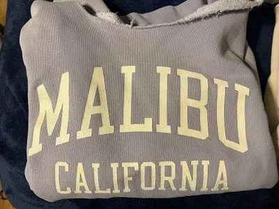 Malibu Brandy Melville Crewneck Oversized - Image 3