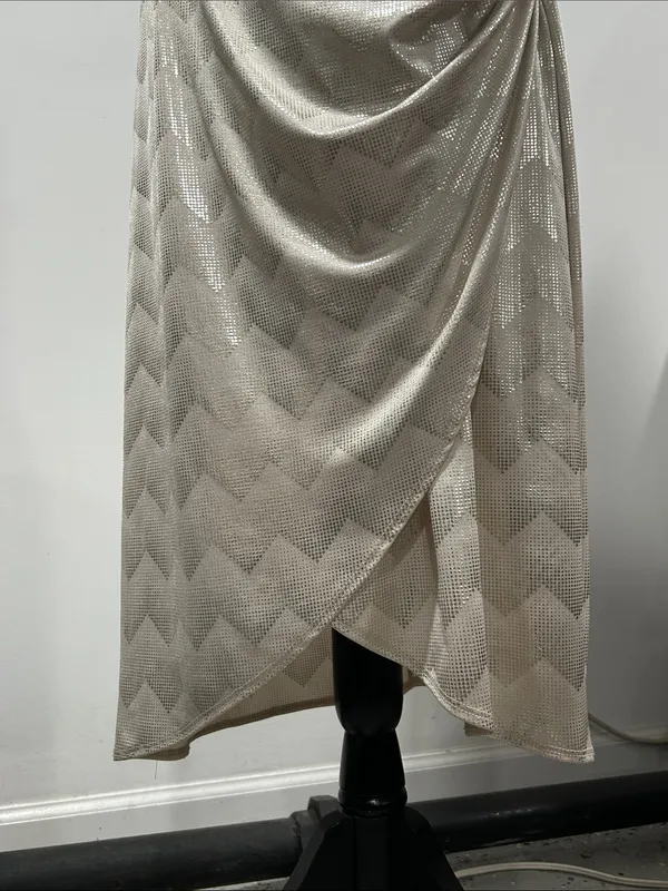 Bebe Strapless Champagne and Silver Chevron Dress - Image 4