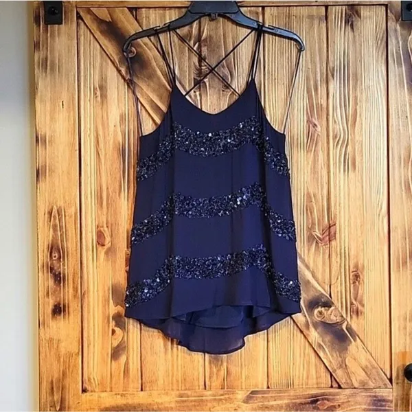 NWT Willow and Clay Strappy Sequin Top Size S B8.1 - Image 2