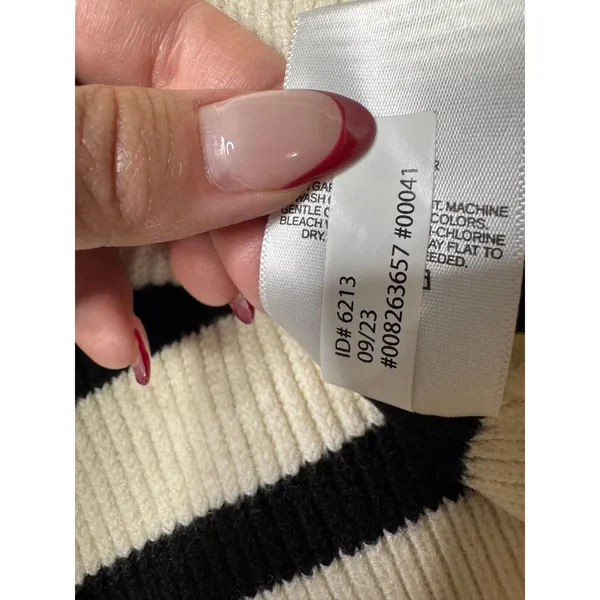 Express Striped Cable Knit Sweater Cream Black Cropped Size S Preppy Coastal - Image 10