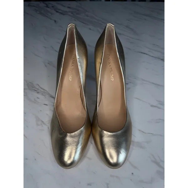 Ivanka Trump Womens Metallic Gold Leather Round Toe Stiletto Pumps Heel Size 9M‎ - Image 5