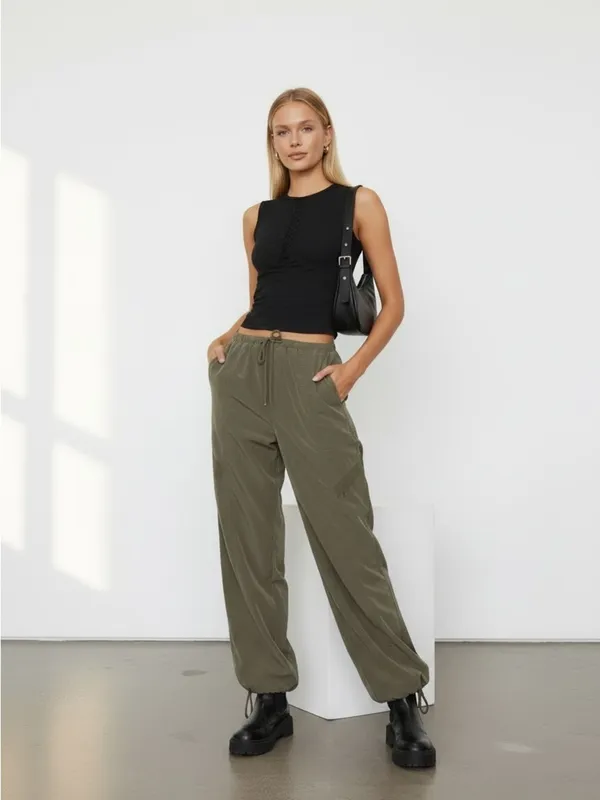 NWT Lovers + Friends Noah Cargo Pants Wide Leg in Olive Green Size XS - Image 5