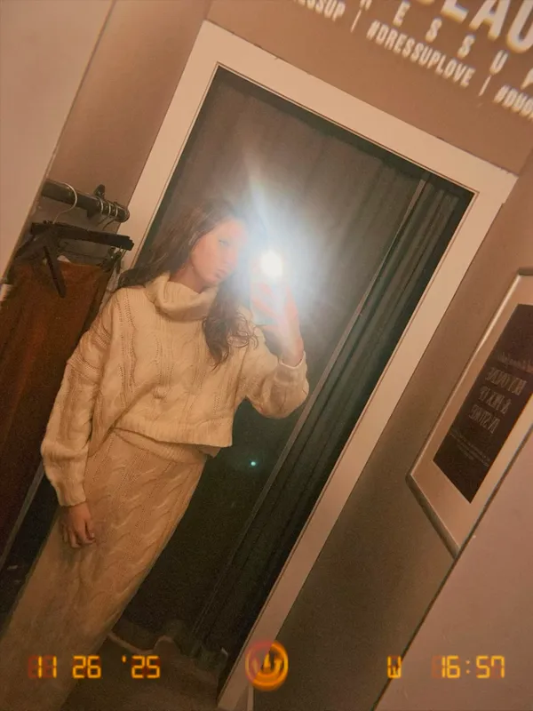 Dress Up Cream Set  - Image 2