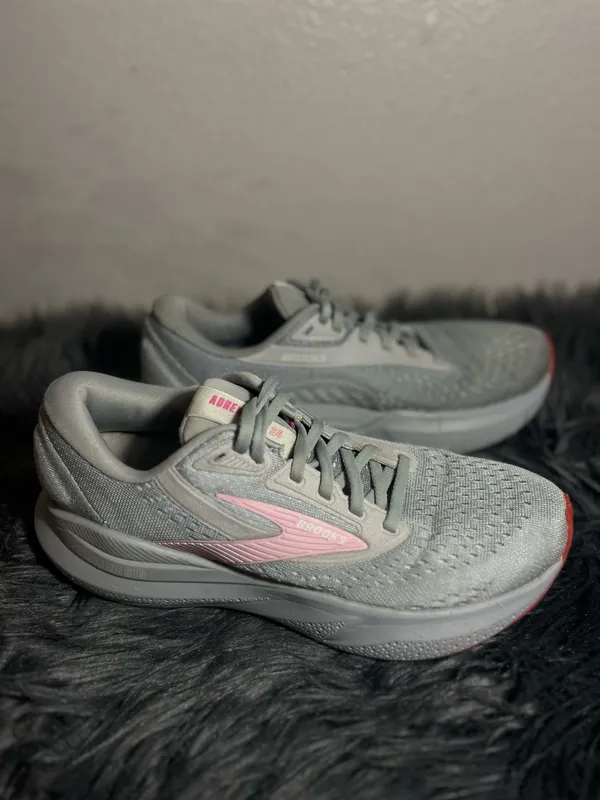 Brooks Adrenaline GTS 24 Women's Light Gray and Pink Running Sneakers Size 7.5 - Image 5