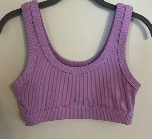 ALO Yoga Wellness Bra in Pink Lavender, Size Small, Like New! - Image 5
