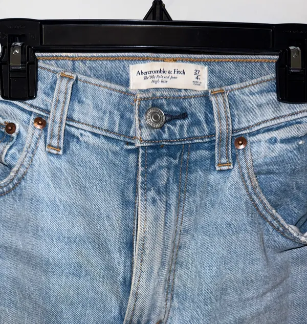 Abercrombie High Rise 90s Relaxed Jean - Image 2