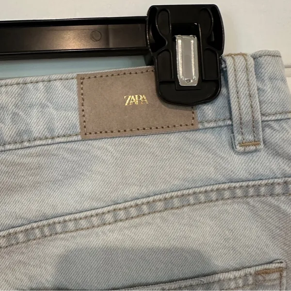 New Zara Ripped Denim Mini Skirt Sz L Distressed Hem Light Blue NWT - Image 9