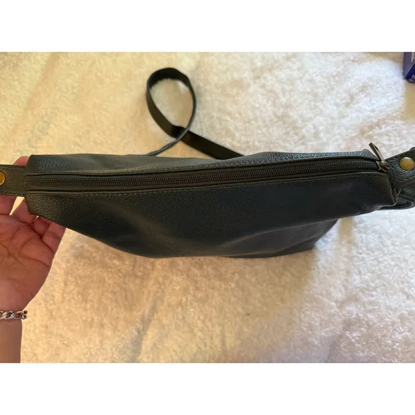 GH Bass Pebbled Leather Purse Dark Green Slouchy Crossbody Adjustable Strap - Image 12