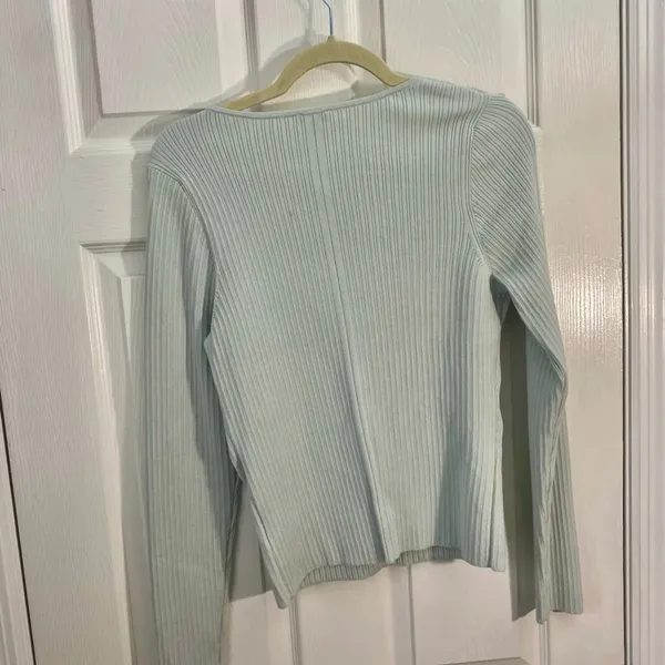 NWT Express Ribbed V Neck Fitted Long Sleeve Top Mint Green Size L Stretch - Image 10