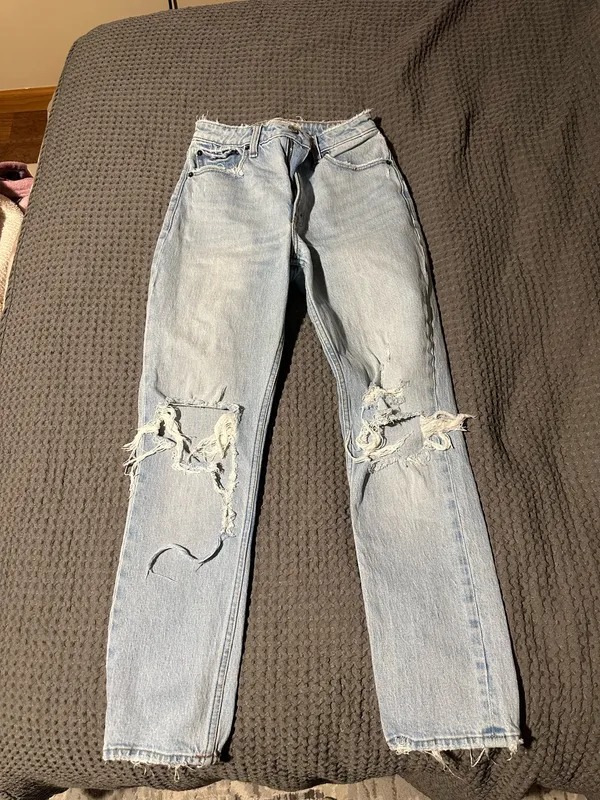 Abercrombie High-Rise Jeans - Image 2