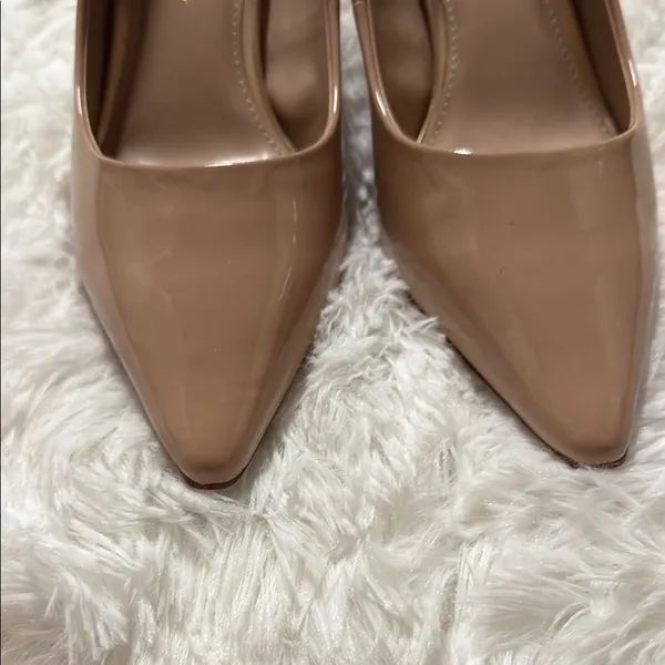 Elegant Tan Women's Pumps - Image 2