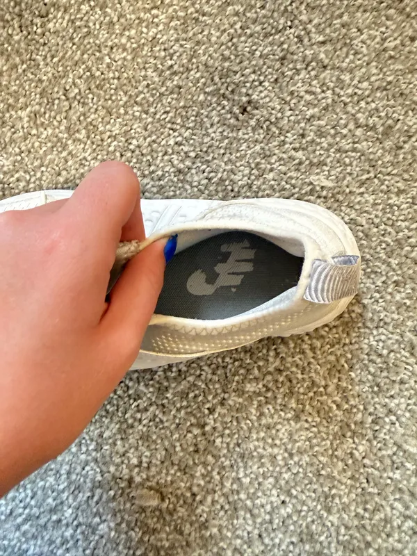 New Balance White Tennis Shoes - Image 7