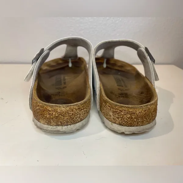 Birkenstock Women’s Gizeh Birko-Flor White Sandals Size 5-5.5‎ (36) - Image 7