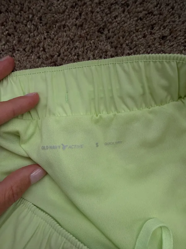 Old Navy Shorts - Image 3