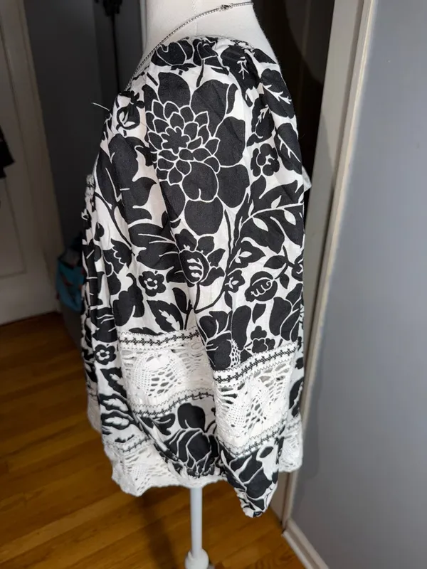 Rachel Zoe Black and White Floral Square-Neck Blouse - Image 6